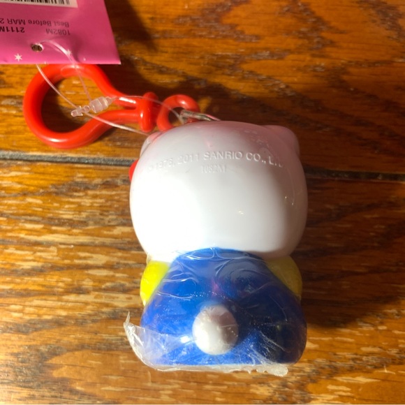 Hello Kitty Keychain dispenser figure - Picture 2 of 3